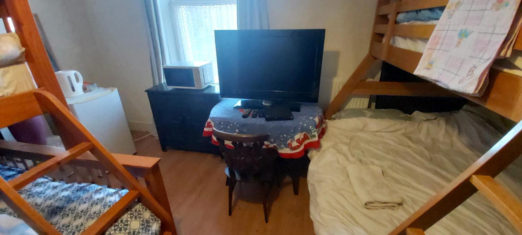 Phoenix Nights Guest House Barrow-in-Furness Екстер'єр фото