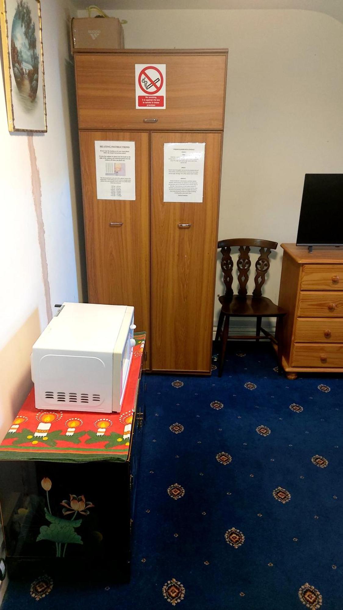 Phoenix Nights Guest House Barrow-in-Furness Екстер'єр фото